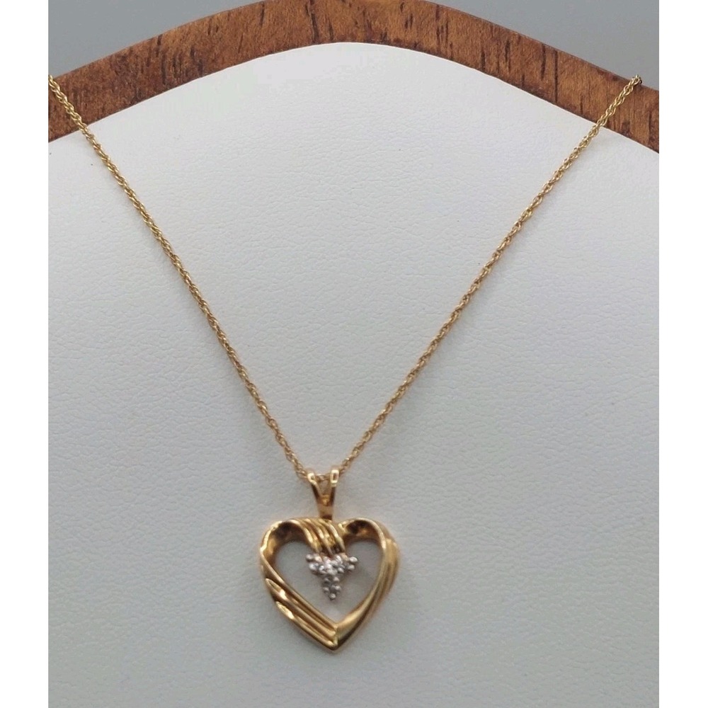 14K Gold Diamond Heart Charm Necklace 18" Simple Timeless Vintage 2.7 Grams
